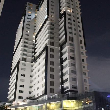 Super View 2 Bdrm In Modern Bgc Manila Apartment Bagian luar foto